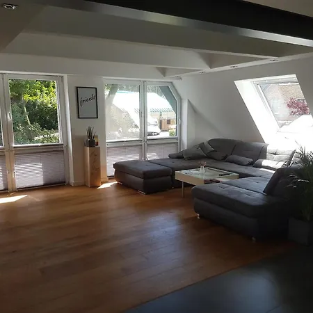 Moderne Hochwertige *